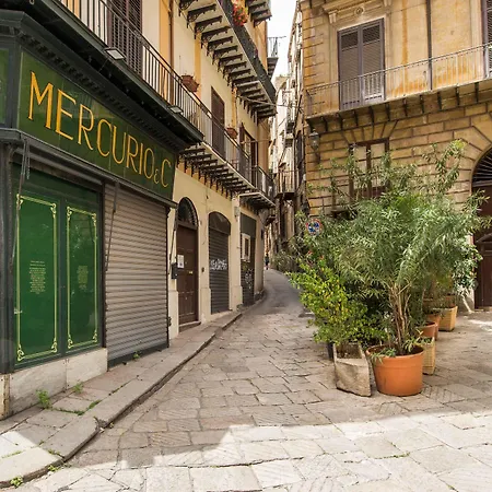 In Palazzo Vatticani