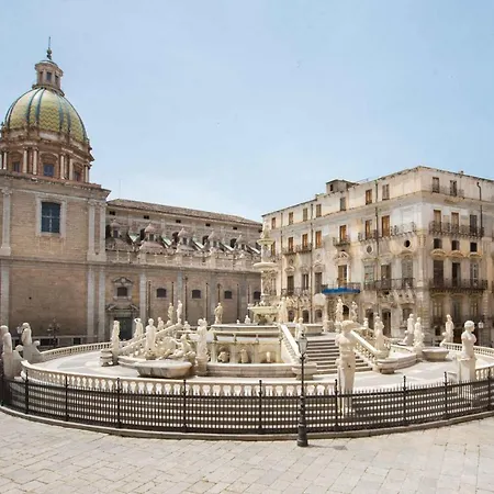 In Palazzo Vatticani *